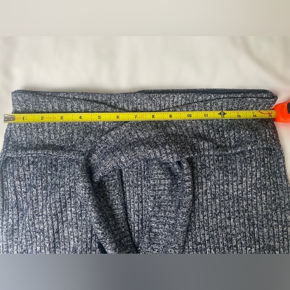 Banana Republic Skirt 🤍 - Picture 5 of 5